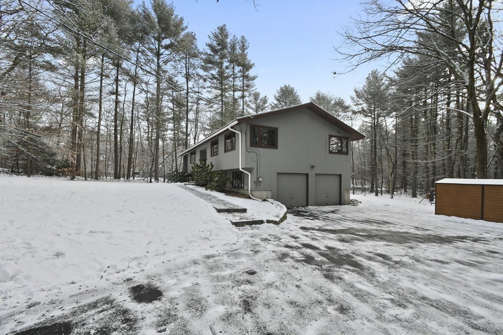 13 No Name Road Stow, MA 01775 - Photo 3 of 30