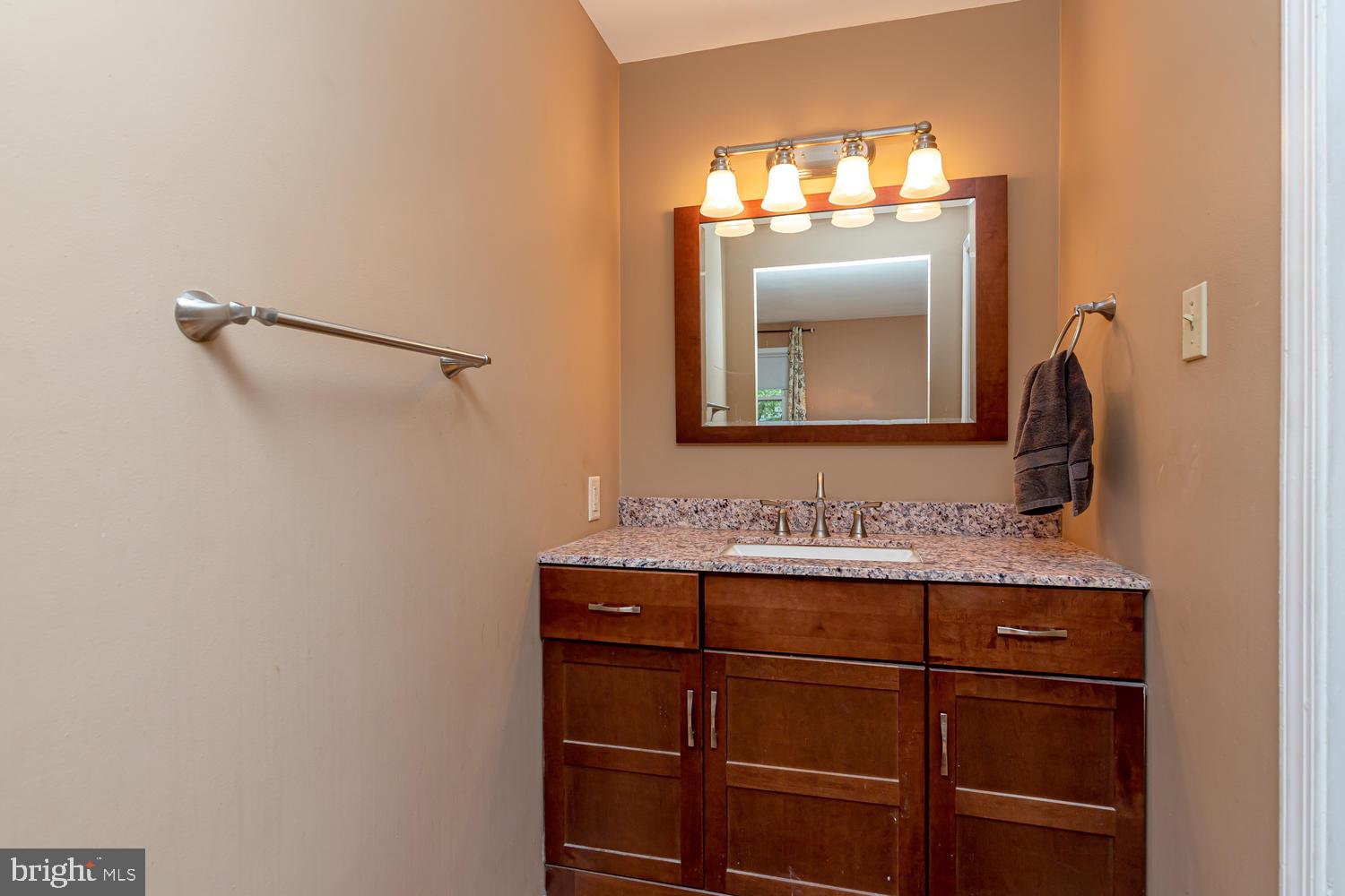 614 Brookhaven Road Wallingford, PA 19086 - Photo 15 of 26 Master Bathroom