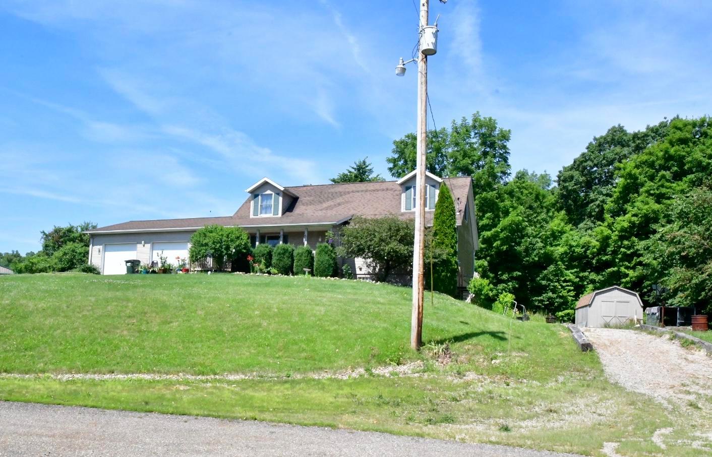 4530 Hill Road Dresden, OH 43821 - Photo 2 of 29