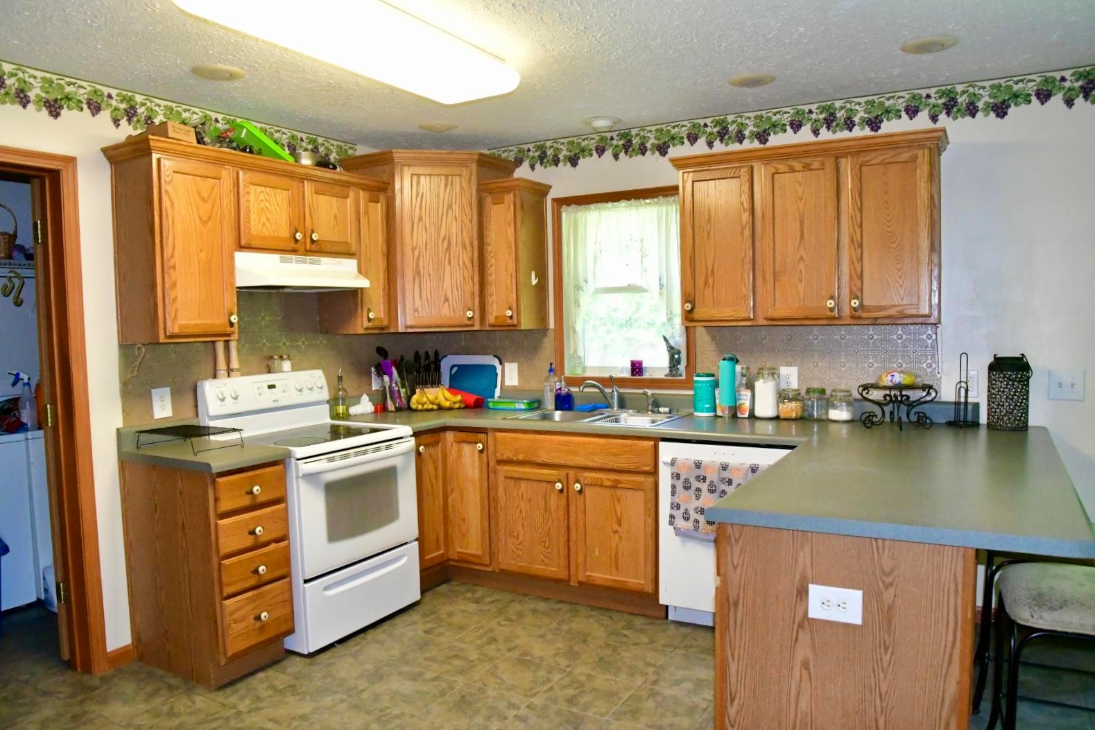 4530 Hill Road Dresden, OH 43821 - Photo 9 of 29