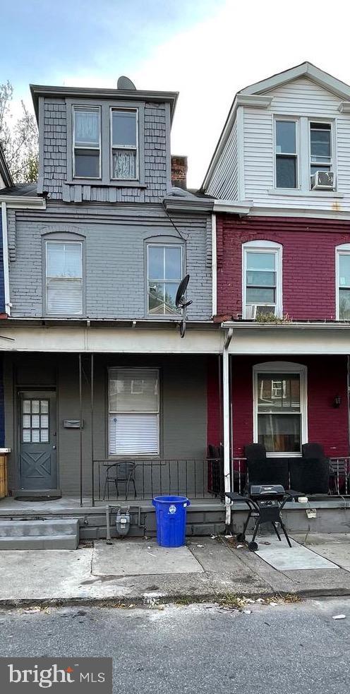 Front of the house 2230 Logan