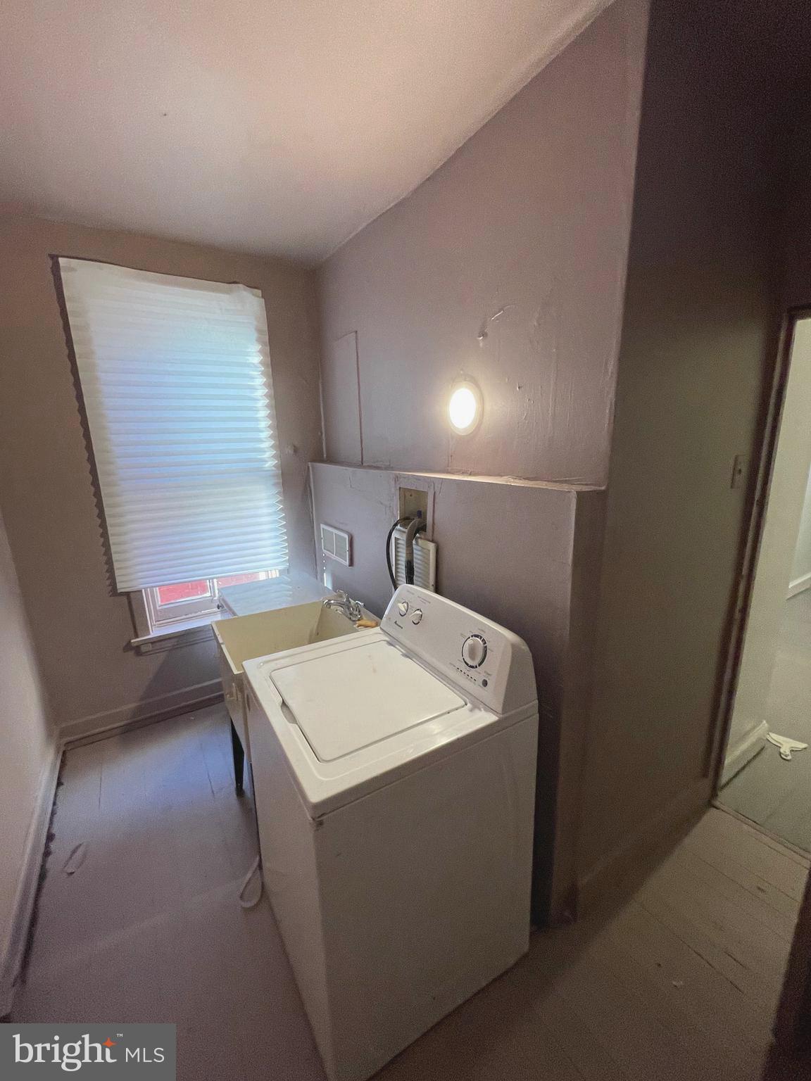 2230 Logan Street Harrisburg, PA 17110 - Photo 7 of 13 Washer and Dryer