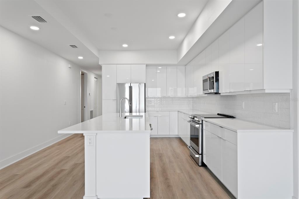 400 150th Avenue, Unit 305 Madeira Beach, FL 33708 - Photo 20 of 81