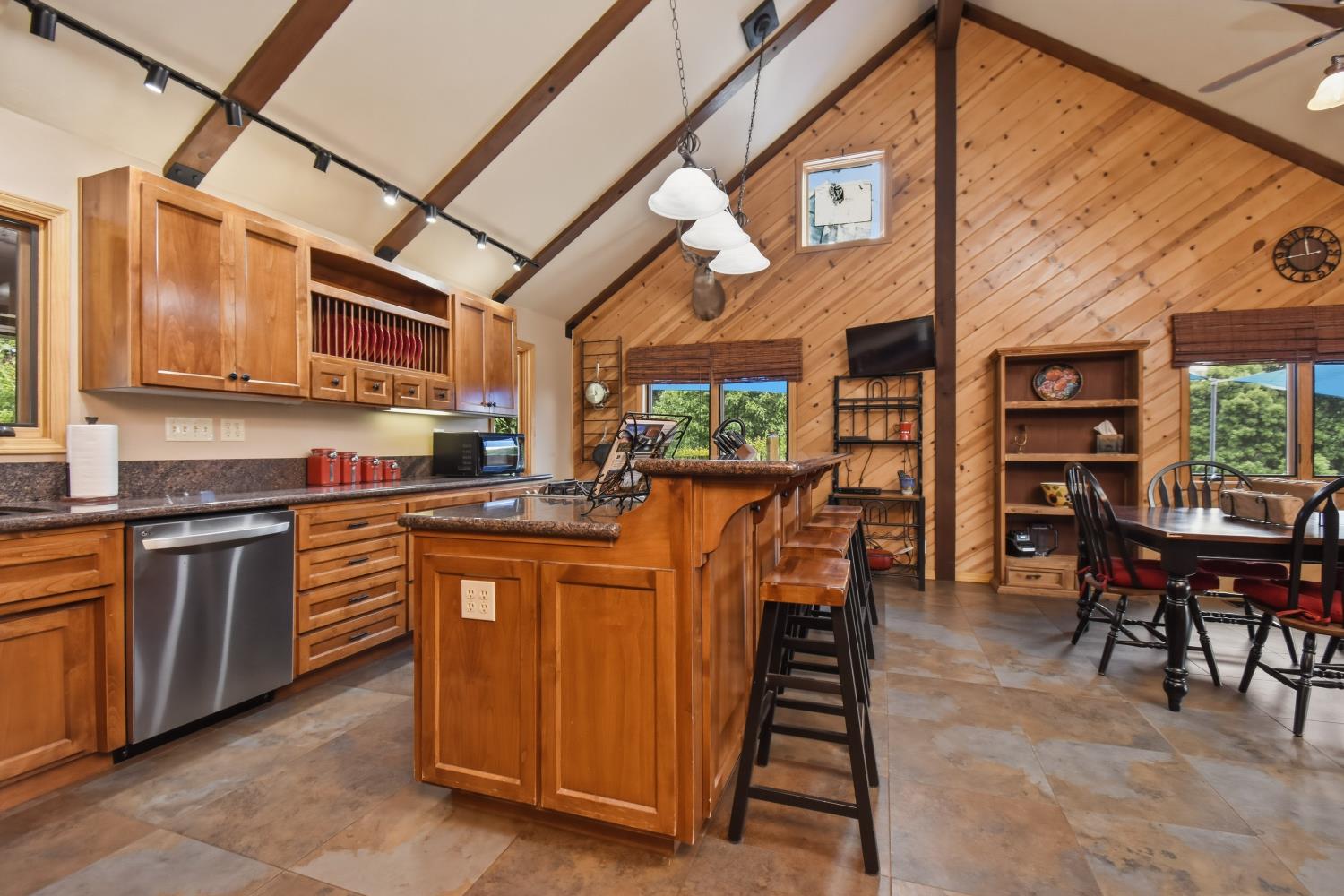 29070 Ridge View Road Foresthill, CA 95631 - Photo 16 of 66