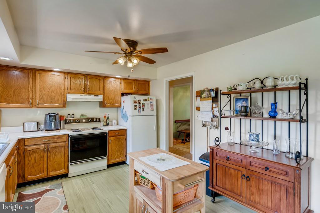 1033 Uniontown Road Westminster, MD 21158 - Photo 13 of 28