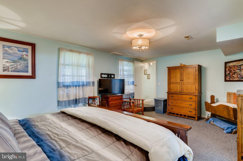 1033 Uniontown Road Westminster, MD 21158 - Photo 19 of 28