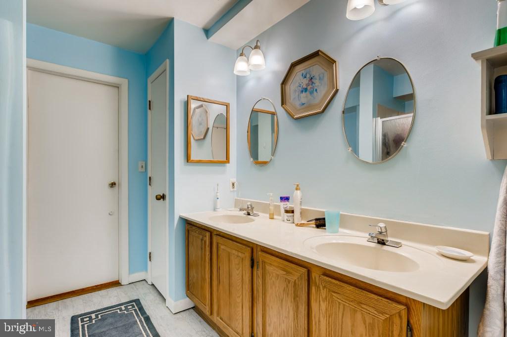 1033 Uniontown Road Westminster, MD 21158 - Photo 20 of 28