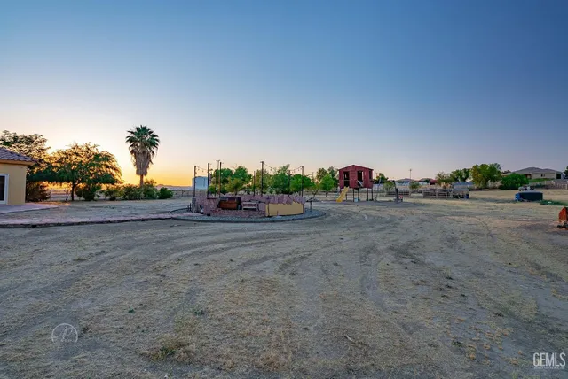 $1,350,000 | Undisclosed Address, Bakersfield, CA 93308