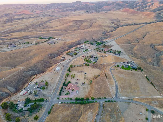 $1,350,000 | Undisclosed Address, Bakersfield, CA 93308