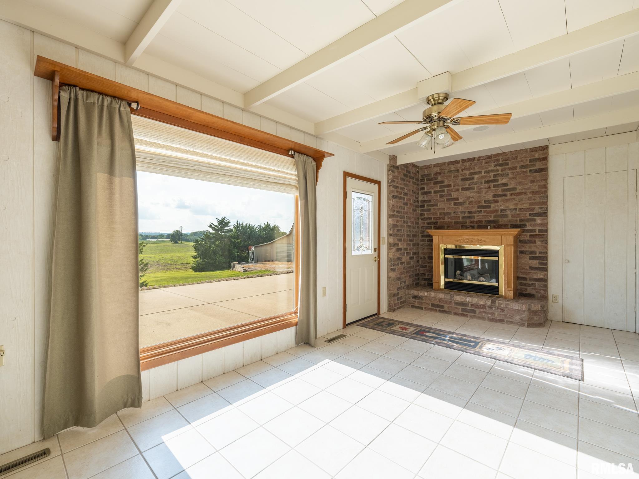 1105 Upper Spring Bay Road East Peoria, IL 61611 - Photo 33 of 100 Gallery Image 33