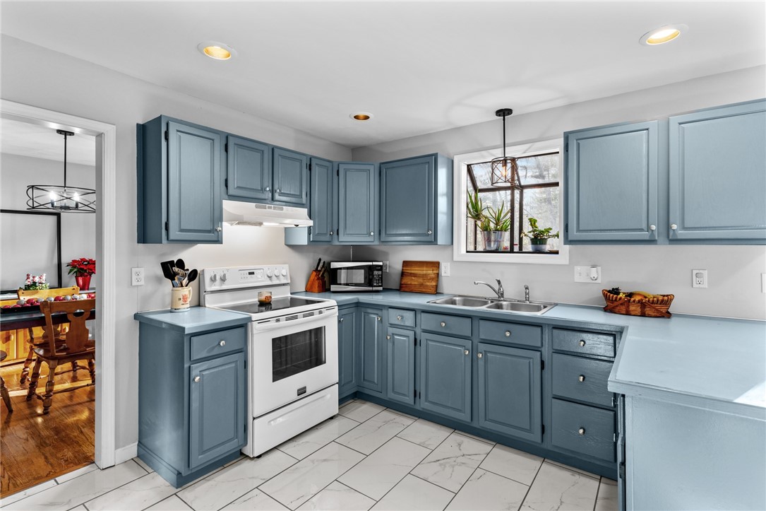 155 Whaley Hollow Road Coventry, RI 02816 - Photo 12 of 31 Bright & airy kitchen!