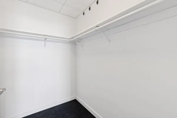 $349,900 | 8151 33rd Avenue South, Unit 706, Bloomington, MN 55425