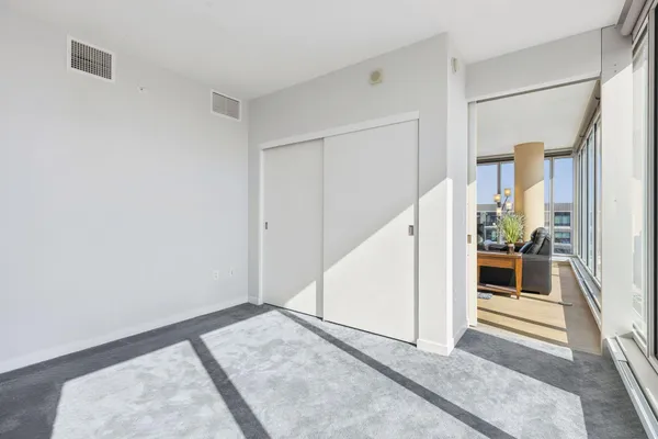 $349,900 | 8151 33rd Avenue South, Unit 706, Bloomington, MN 55425