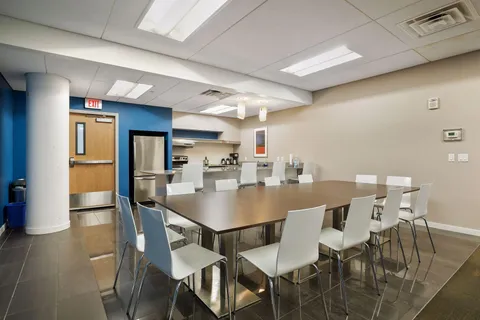 $379,900 | 8151 33rd Avenue South, Unit 706, Bloomington, MN 55425