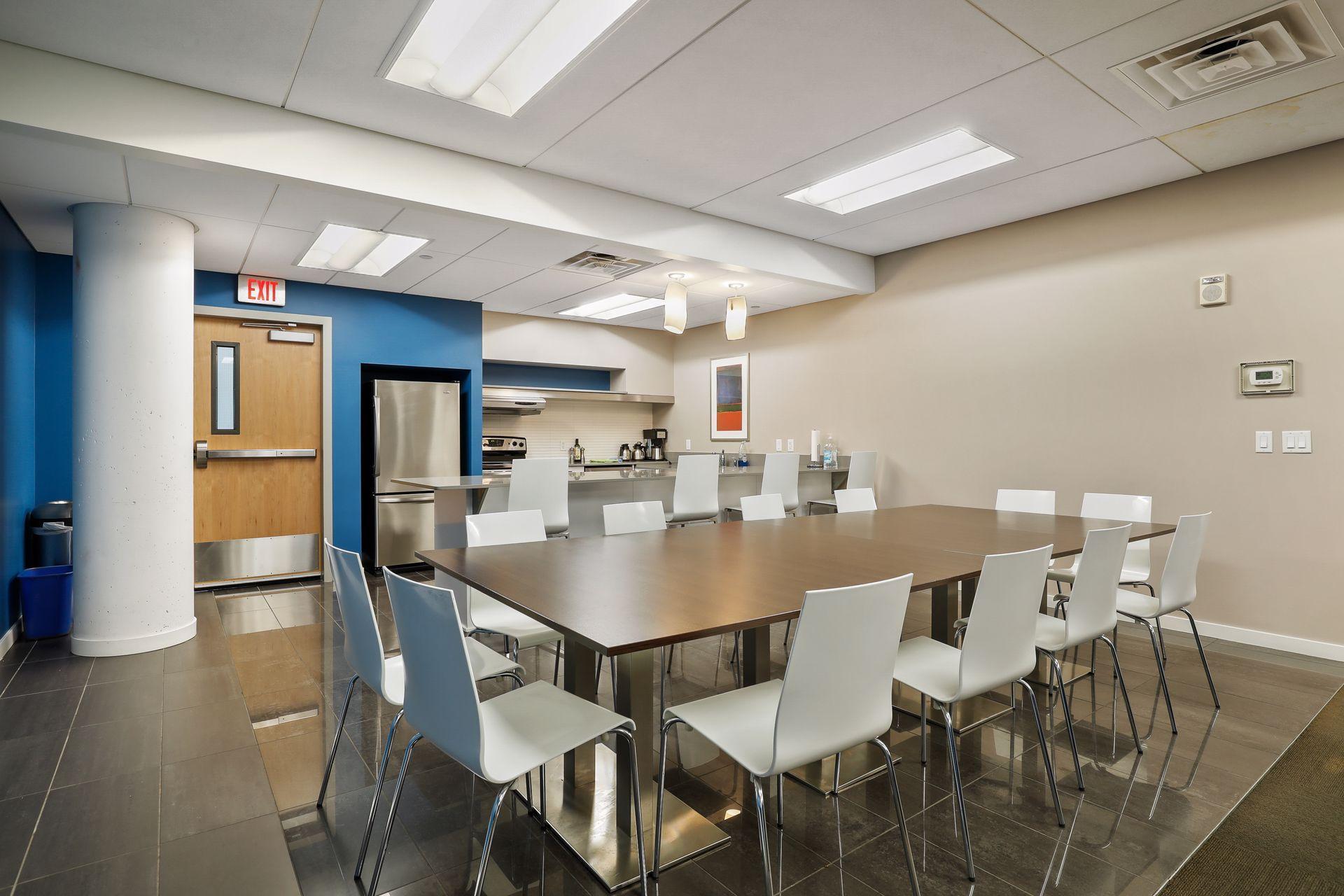 8151 33rd Avenue South, Unit 706 Bloomington, MN 55425 - Photo 37 of 59