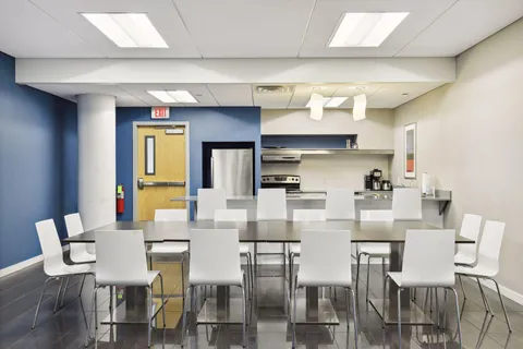 $379,900 | 8151 33rd Avenue South, Unit 706, Bloomington, MN 55425