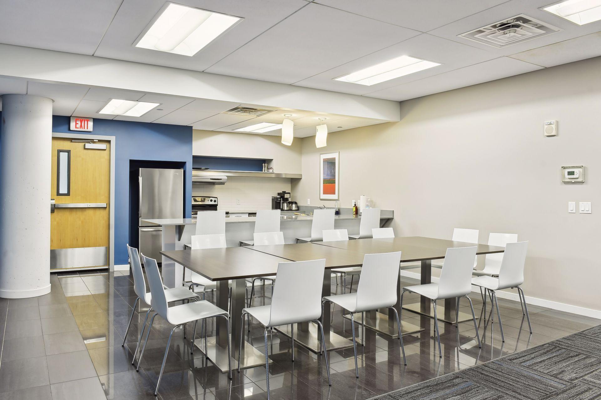 8151 33rd Avenue South, Unit 706 Bloomington, MN 55425 - Photo 39 of 59