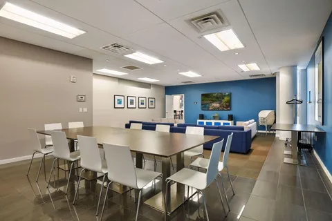 $379,900 | 8151 33rd Avenue South, Unit 706, Bloomington, MN 55425