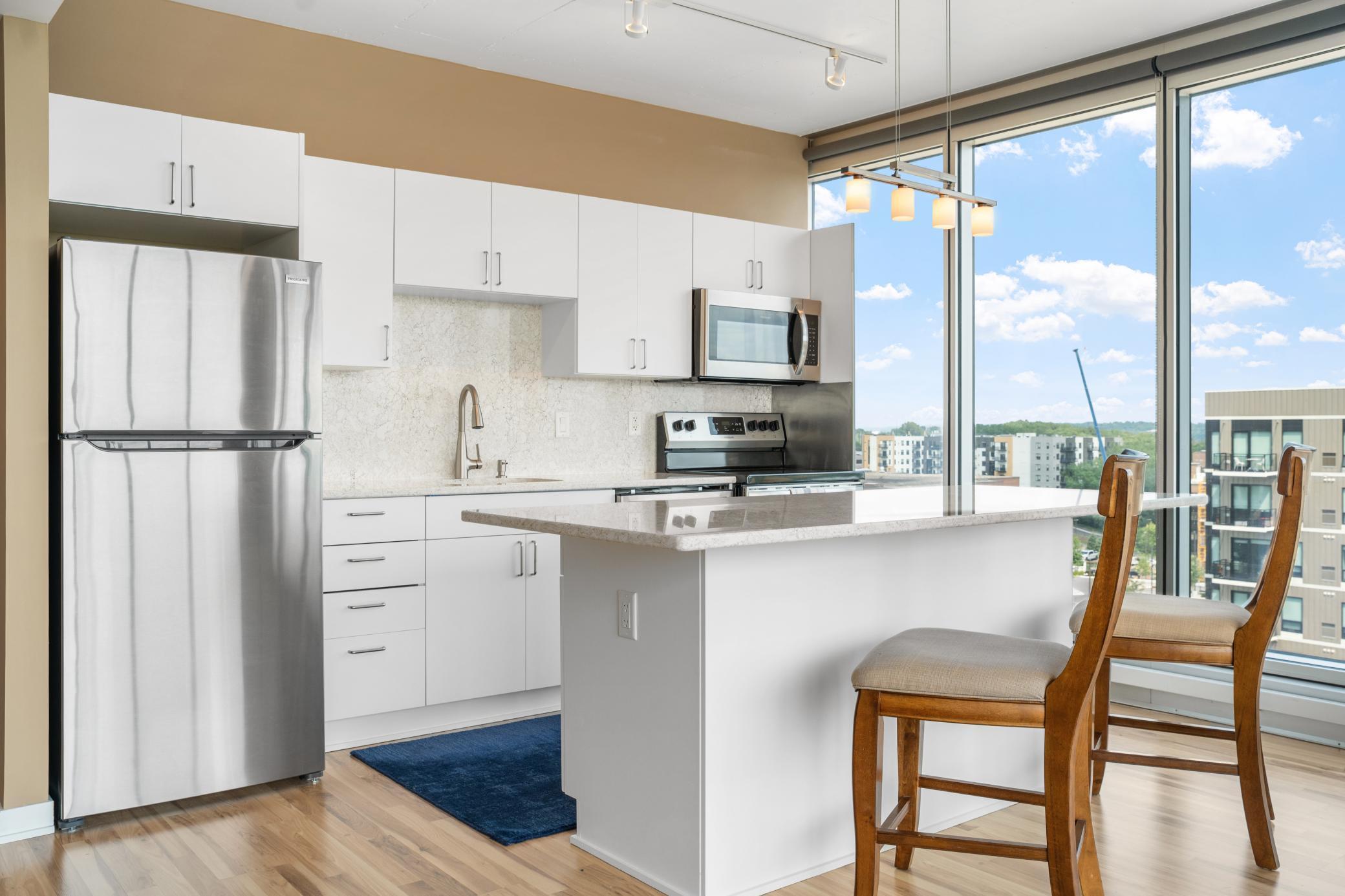 8151 33rd Avenue South, Unit 706 Bloomington, MN 55425 - Photo 5 of 35