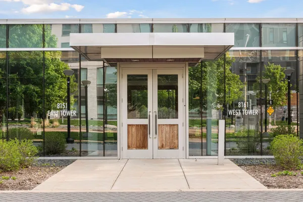 $349,900 | 8151 33rd Avenue South, Unit 706, Bloomington, MN 55425