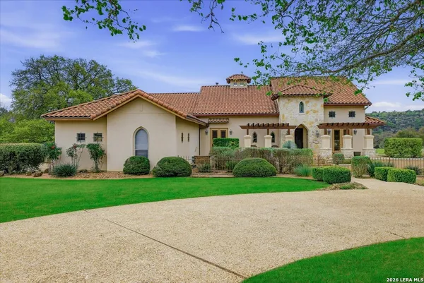 $999,900 | 329 Wild Turkey Boulevard, Boerne, TX 78006