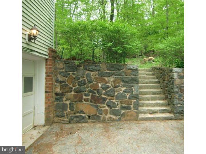 822 Old State Road Berwyn, PA 19312 - Photo 21 of 24 Driveway