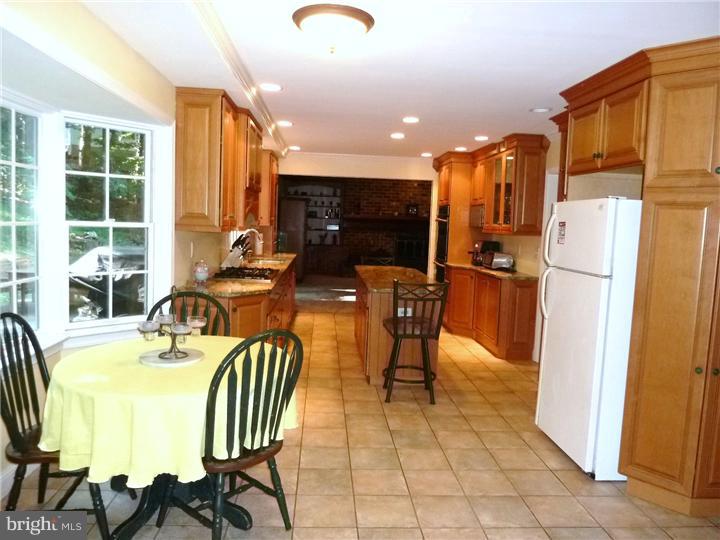 822 Old State Road Berwyn, PA 19312 - Photo 9 of 24 Kitchen