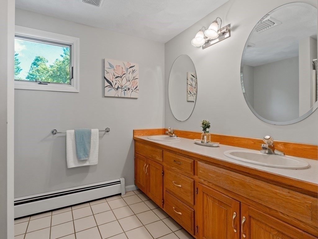 112 Tucker Farm Road North Andover, MA 01845 - Photo 21 of 36 Gallery Image 21