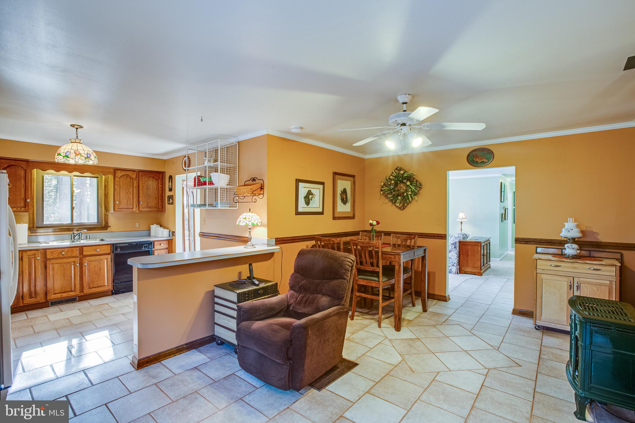 14346 Round Hill Road King George, VA 22485 - Photo 17 of 31 Dining area