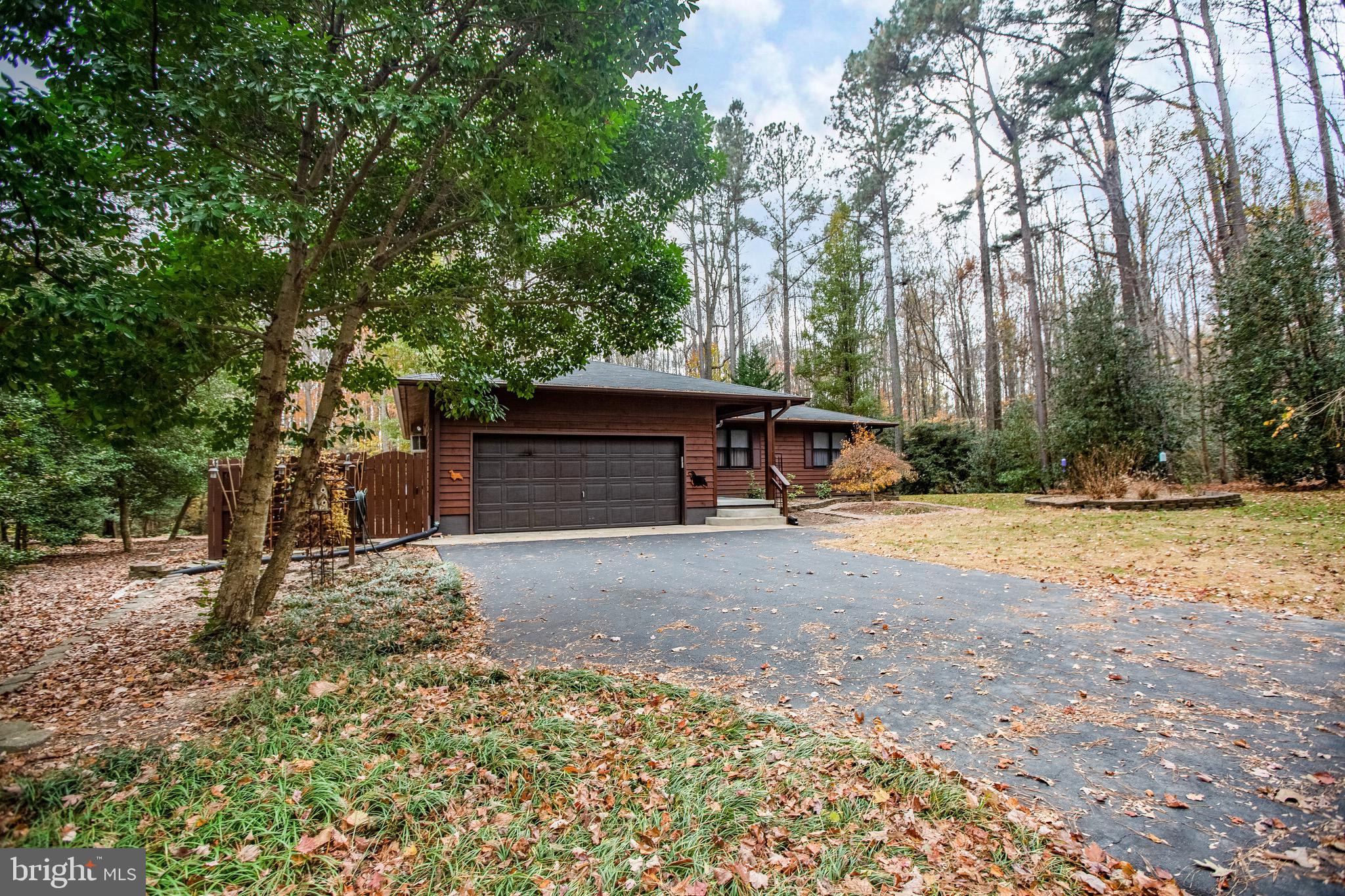 14346 Round Hill Road King George, VA 22485 - Photo 3 of 31 Front of home