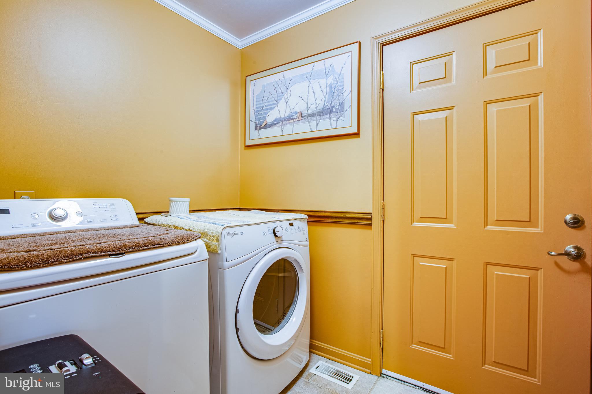 14346 Round Hill Road King George, VA 22485 - Photo 30 of 31 Laundry room leading to garage