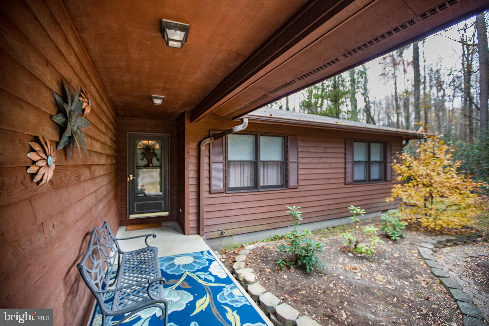 14346 Round Hill Road King George, VA 22485 - Photo 5 of 31 Front porch