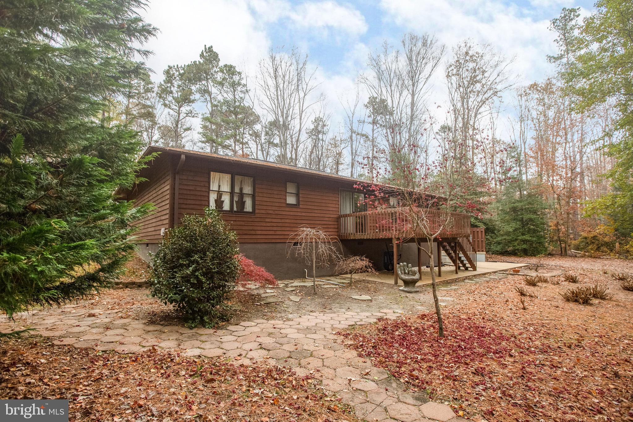 14346 Round Hill Road King George, VA 22485 - Photo 6 of 31 Back of home