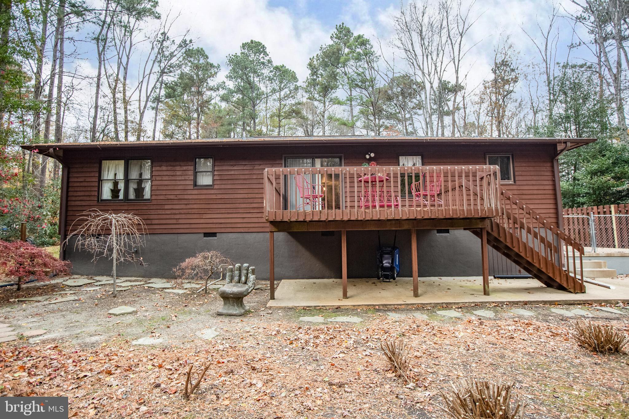 14346 Round Hill Road King George, VA 22485 - Photo 7 of 31 Back of home