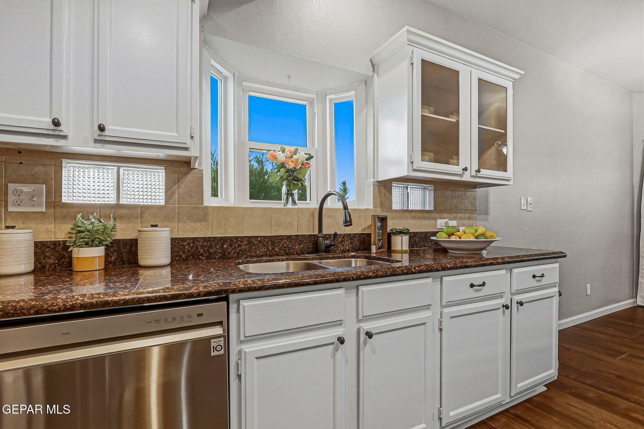 6417 Franklin Ridge Drive El Paso, TX 79912 - Photo 18 of 58 22-web-or-mls-IMG_1786_1