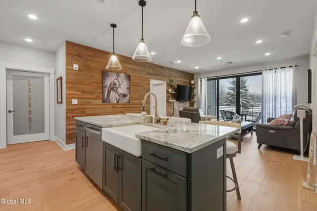 $729,000 | 116 West Avenue, Unit 305, Saratoga Springs, NY 12866