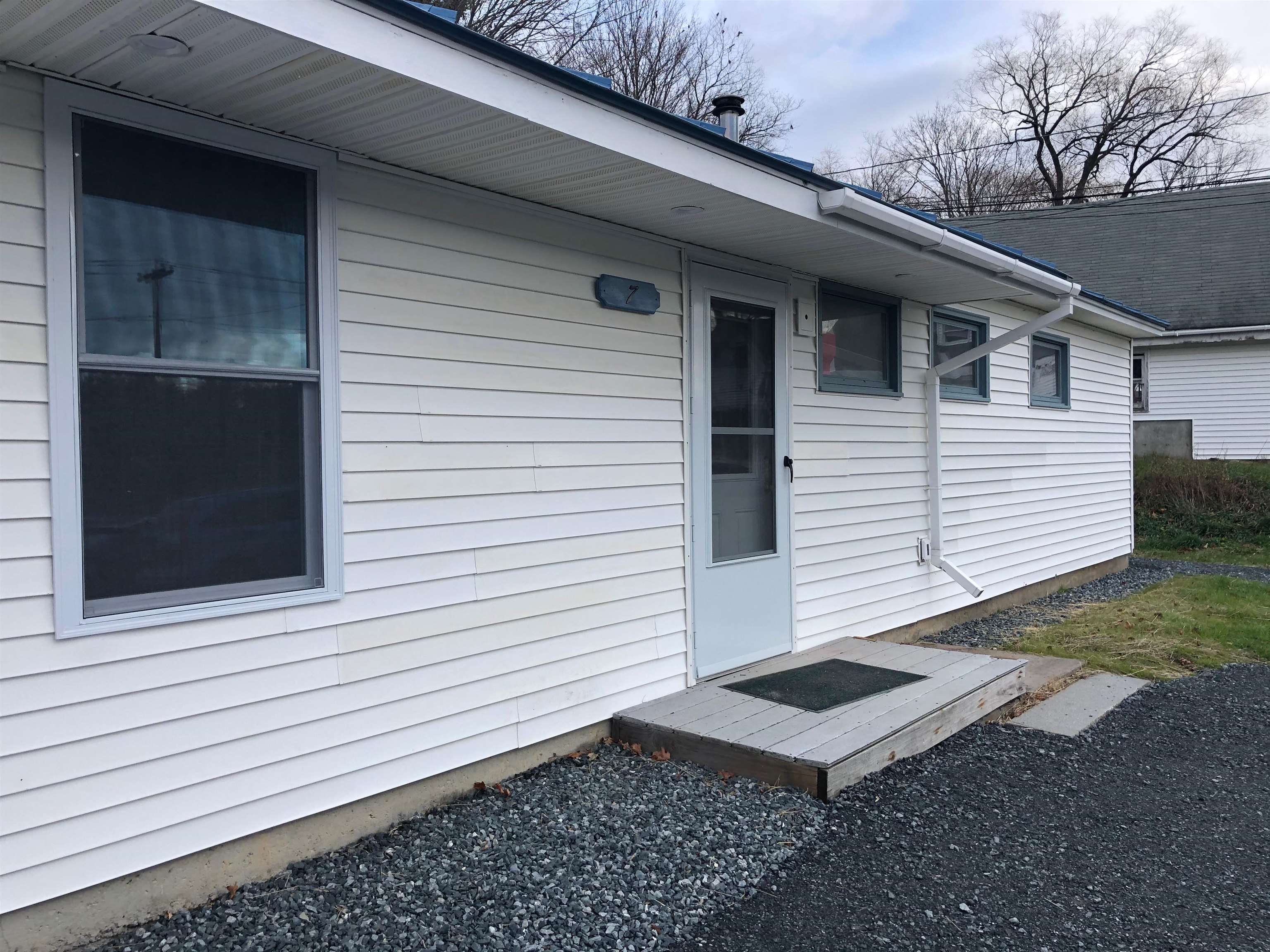 411 Highway 4 Enfield, NH 03748 - Photo 18 of 46