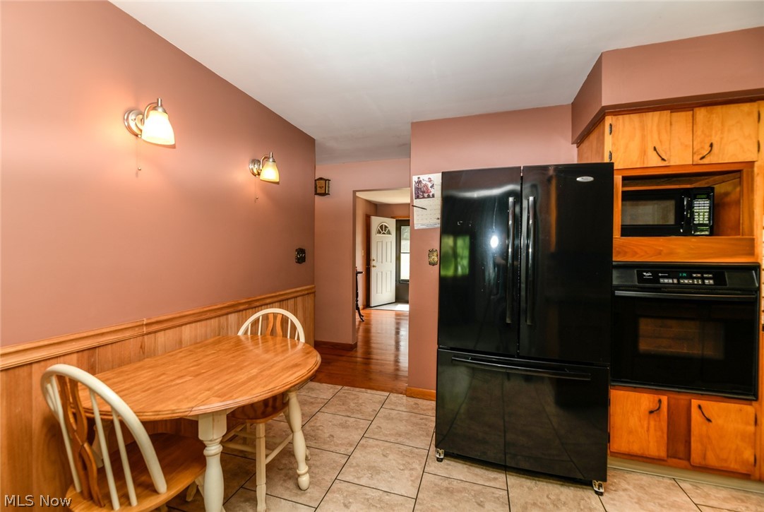 1659 Berna Road Akron, OH 44312 - Photo 18 of 35