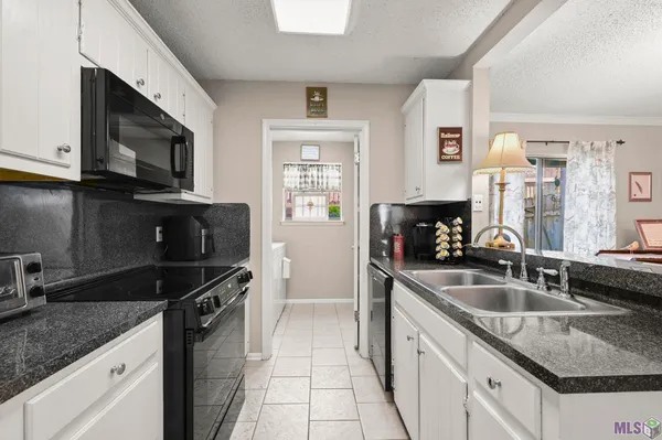 $135,000 | 2245 King Arthur Boulevard, Unit 23, Baton Rouge, LA 70816