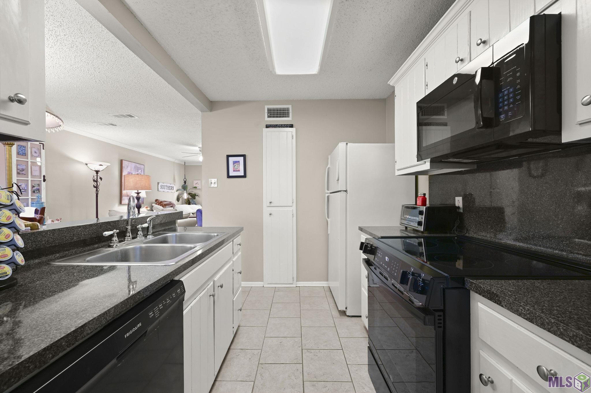 2245 King Arthur Boulevard, Unit 23 Baton Rouge, LA 70816 - Photo 9 of 22