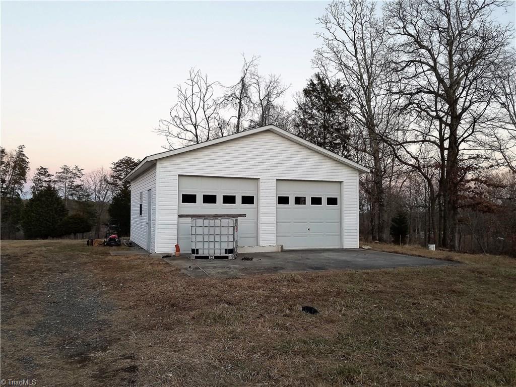 423 Duggins Road Stoneville, NC 27048 - Photo 15 of 23 Gallery Image 15