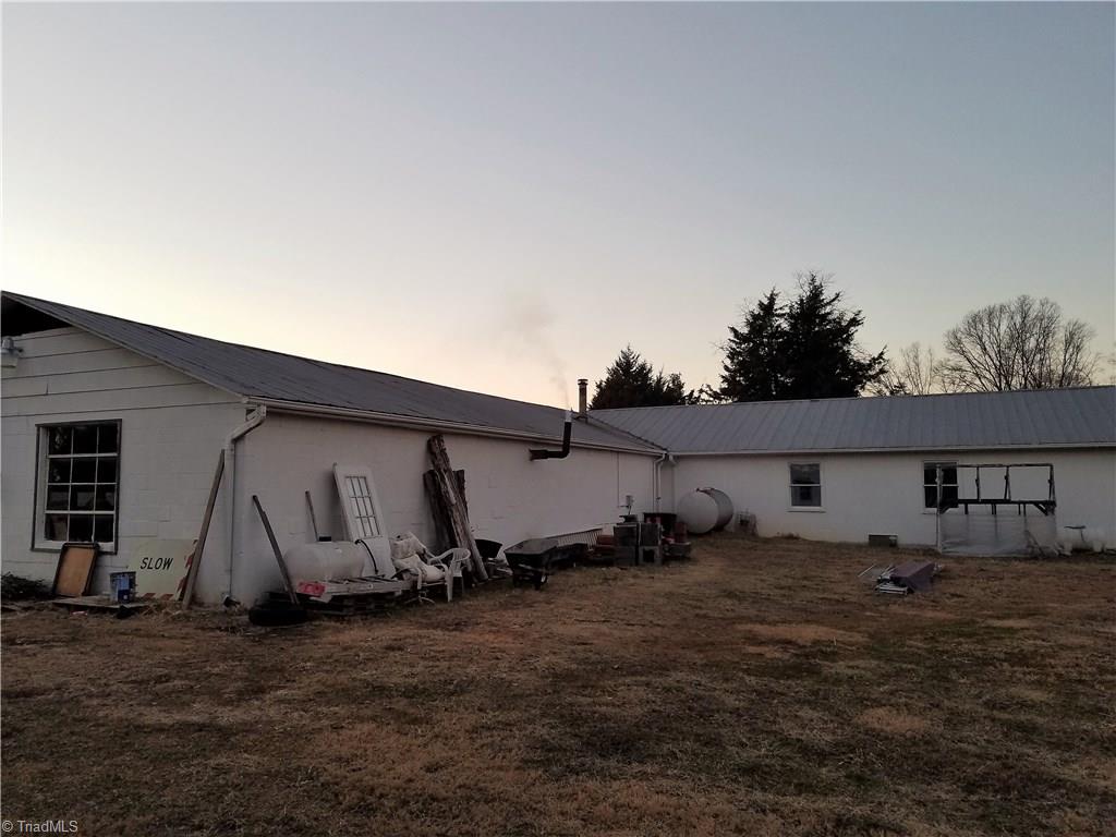 423 Duggins Road Stoneville, NC 27048 - Photo 18 of 23 Gallery Image 18