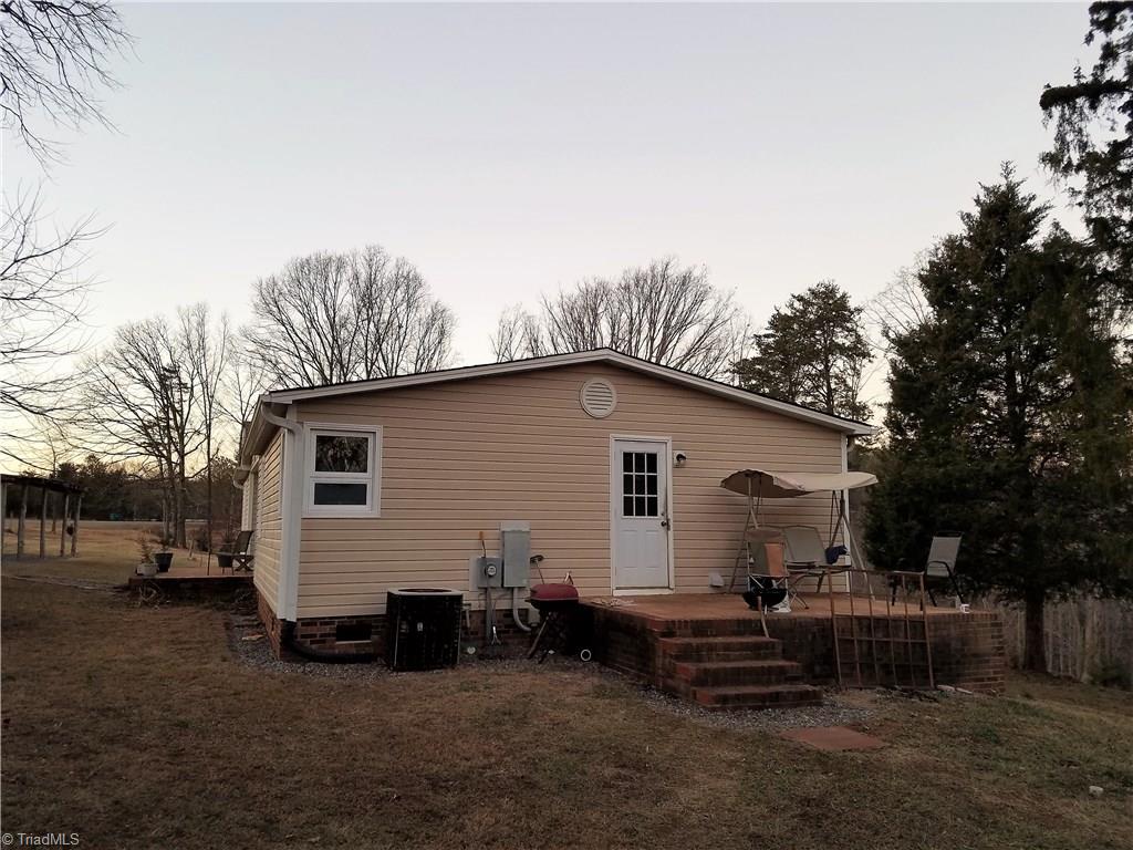 423 Duggins Road Stoneville, NC 27048 - Photo 10 of 23 Gallery Image 10