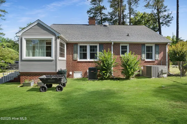 $285,000 | 1206 Lancaster Lane, Rockingham, NC 28379