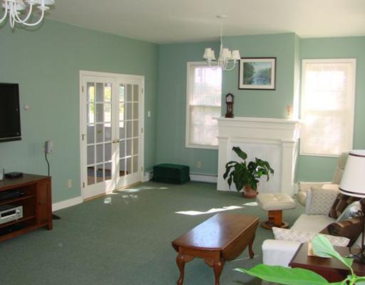 862 Main Street Clinton, ME 04927 - Photo 13 of 22 Den/Family/Great Room.