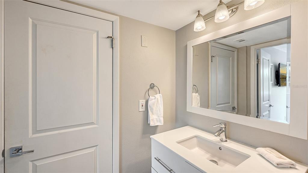 5855 Midnight Pass Road, Unit 221 Sarasota, FL 34242 - Photo 20 of 45 Gallery Image 20