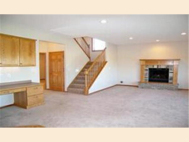 2253 Jade Place Northeast Rochester, MN 55906 - Photo 5 of 9