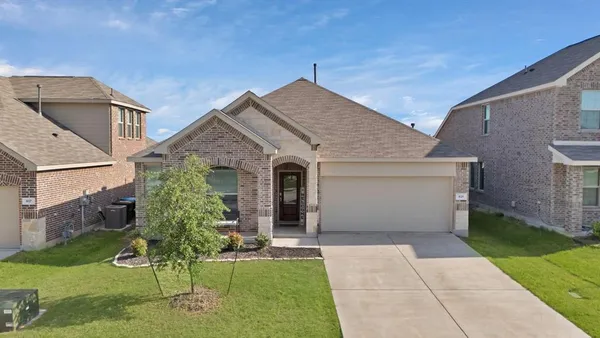 $2,295 | 621 Ridgeback Trail, Fort Worth, TX 76052