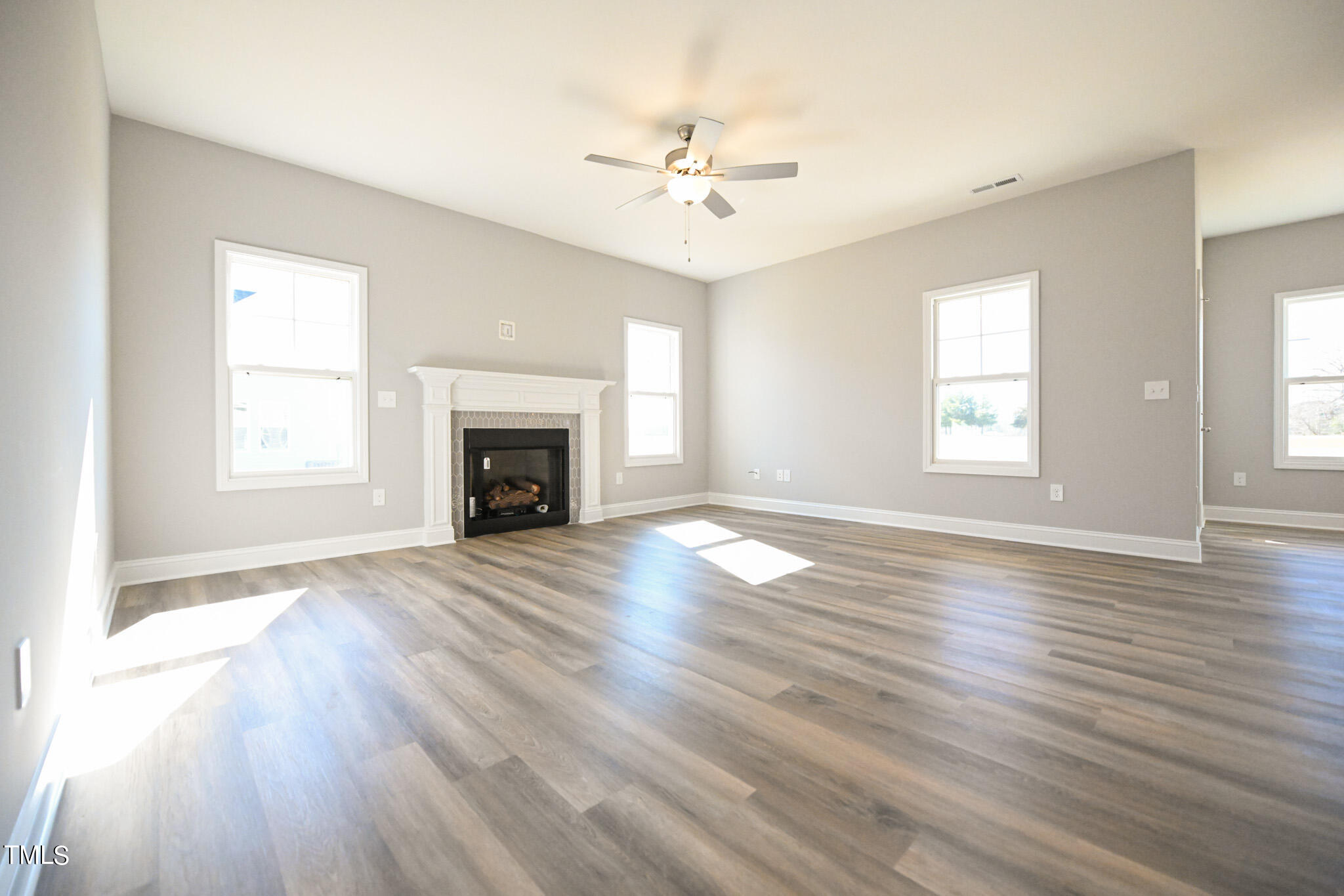 159 Johnson Ridge Way Four Oaks, NC 27524 - Photo 3 of 31 004