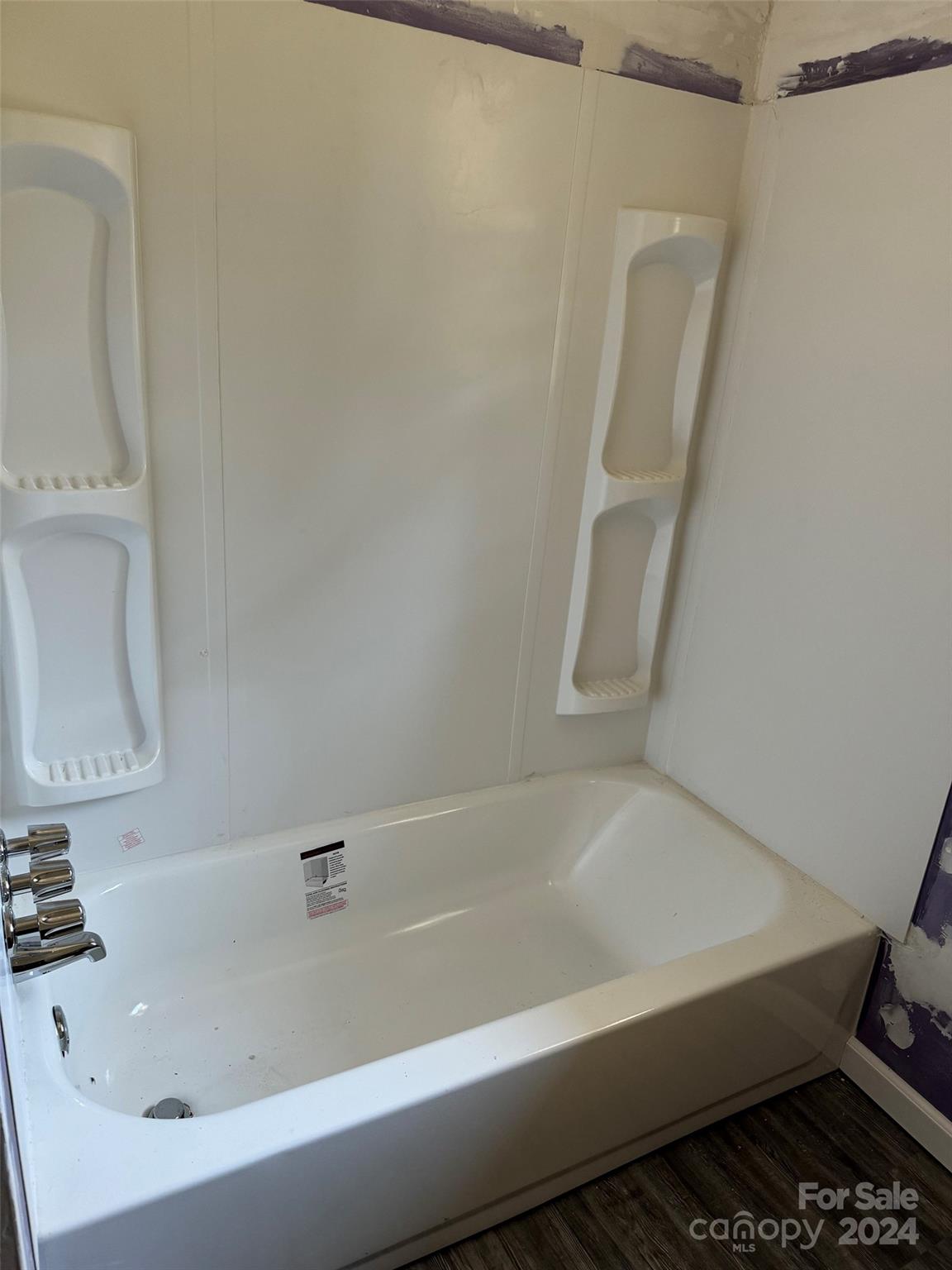 131 Kristy Lane Rockingham, NC 28379 - Photo 24 of 35 a bathroom with bathtub